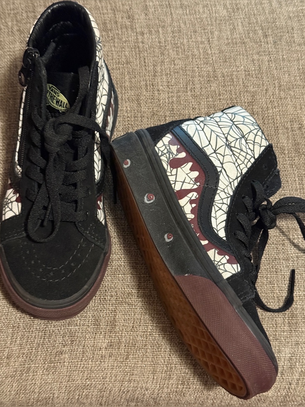 Vans “In The Shadows” Sk8-Hi Side Zip